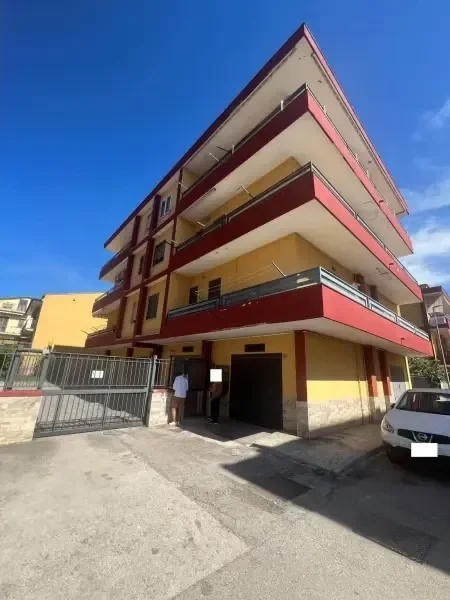 Proprietà superficiaria - Appartamento 5.5 locali a Recale (CE)