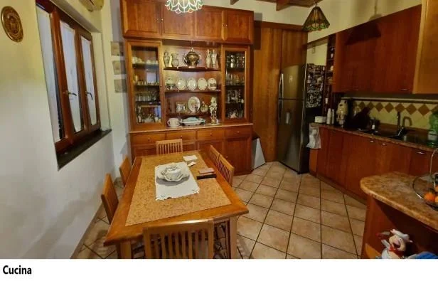 Appartamento 4 locali a Lusciano (CE)