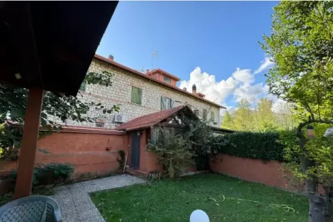 Appartamento a Fondi (LT)