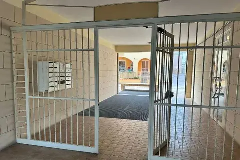 Appartamento 6.5 locali a Caserta (CE)