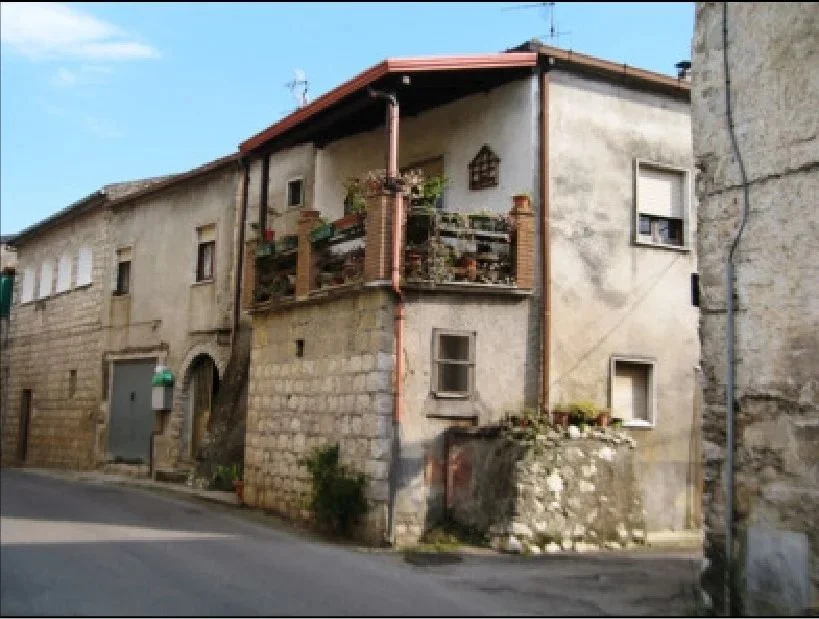 Casa indipendente 6 locali a Dragoni (CE)