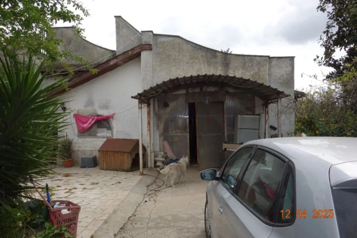 Villa 7.5 locali a Aprilia (LT)