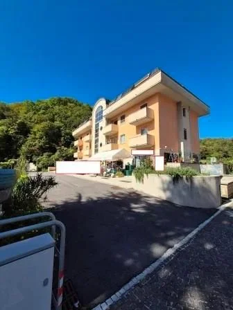 Posto auto coperto a Pratella (CE)