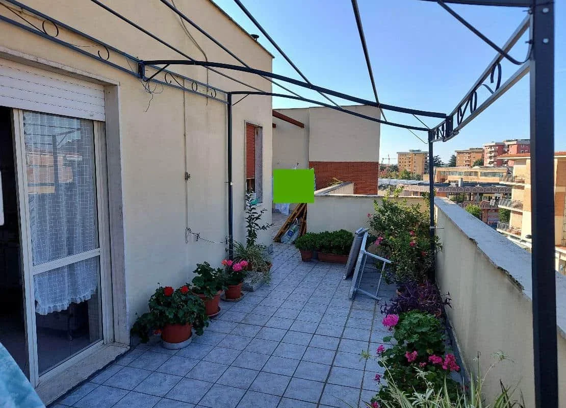 Appartamento 6 locali a Aprilia (LT)
