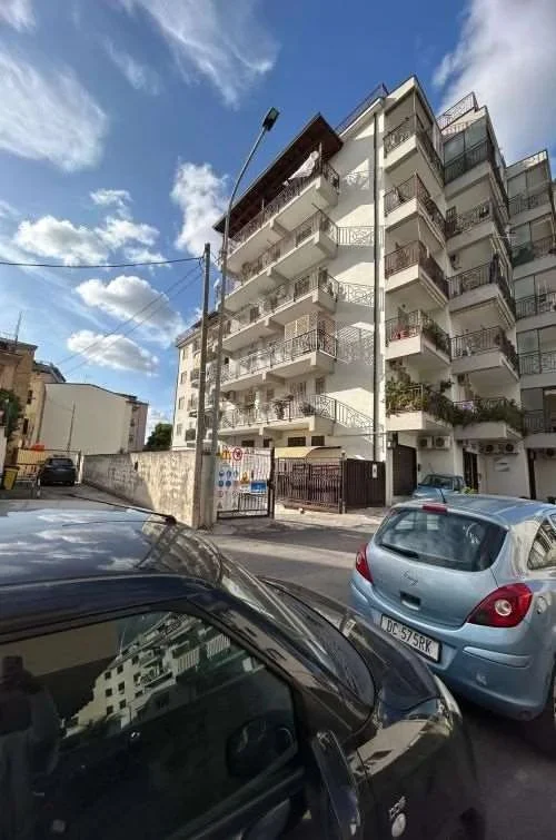 Appartamento 5 locali a Caserta (CE)