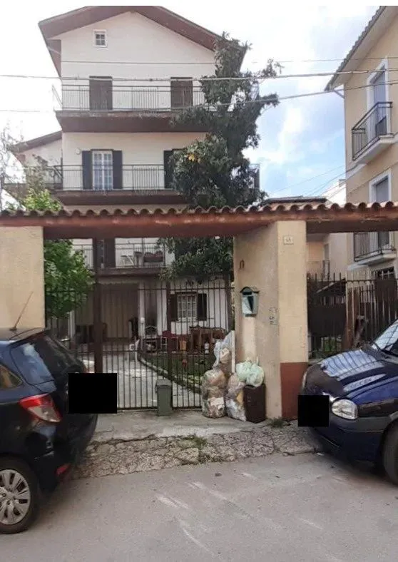 Appartamento 8.5 locali a L'Aquila (AQ)