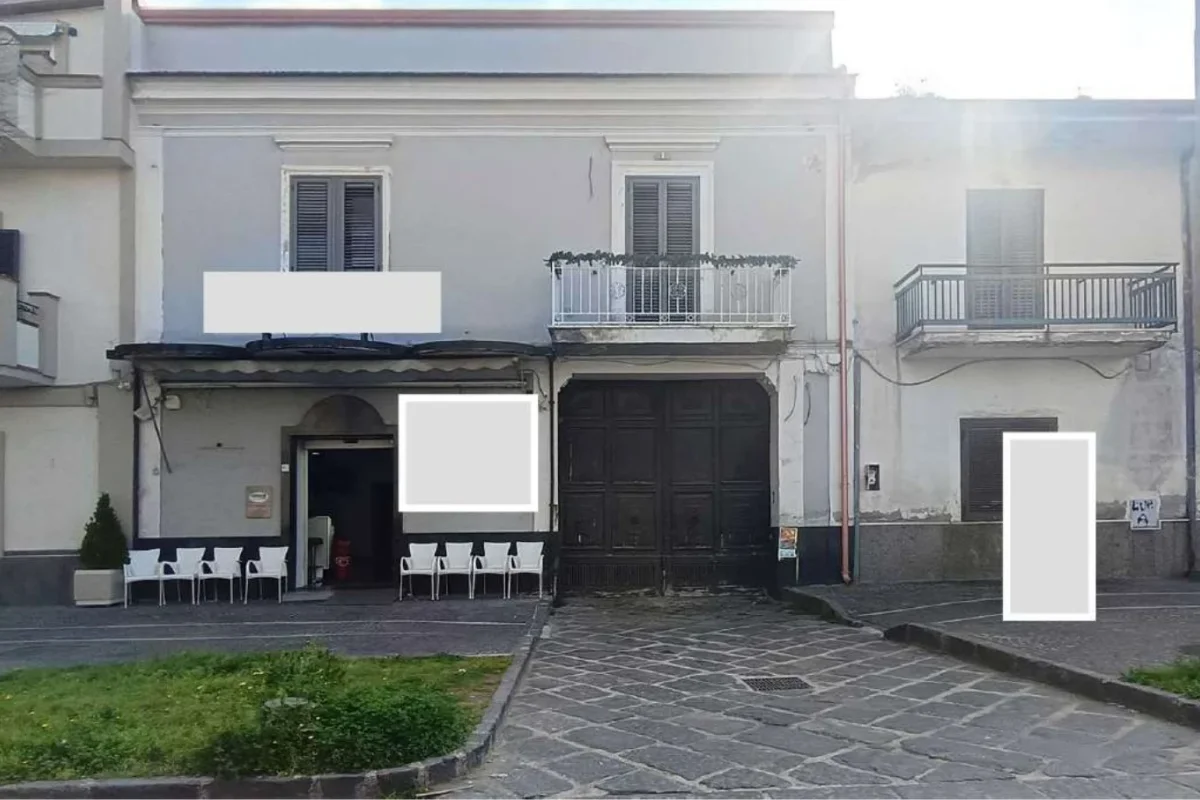 Negozio a Teverola (CE)