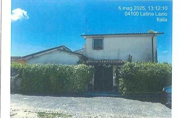 Villa 5 locali a Latina (LT)