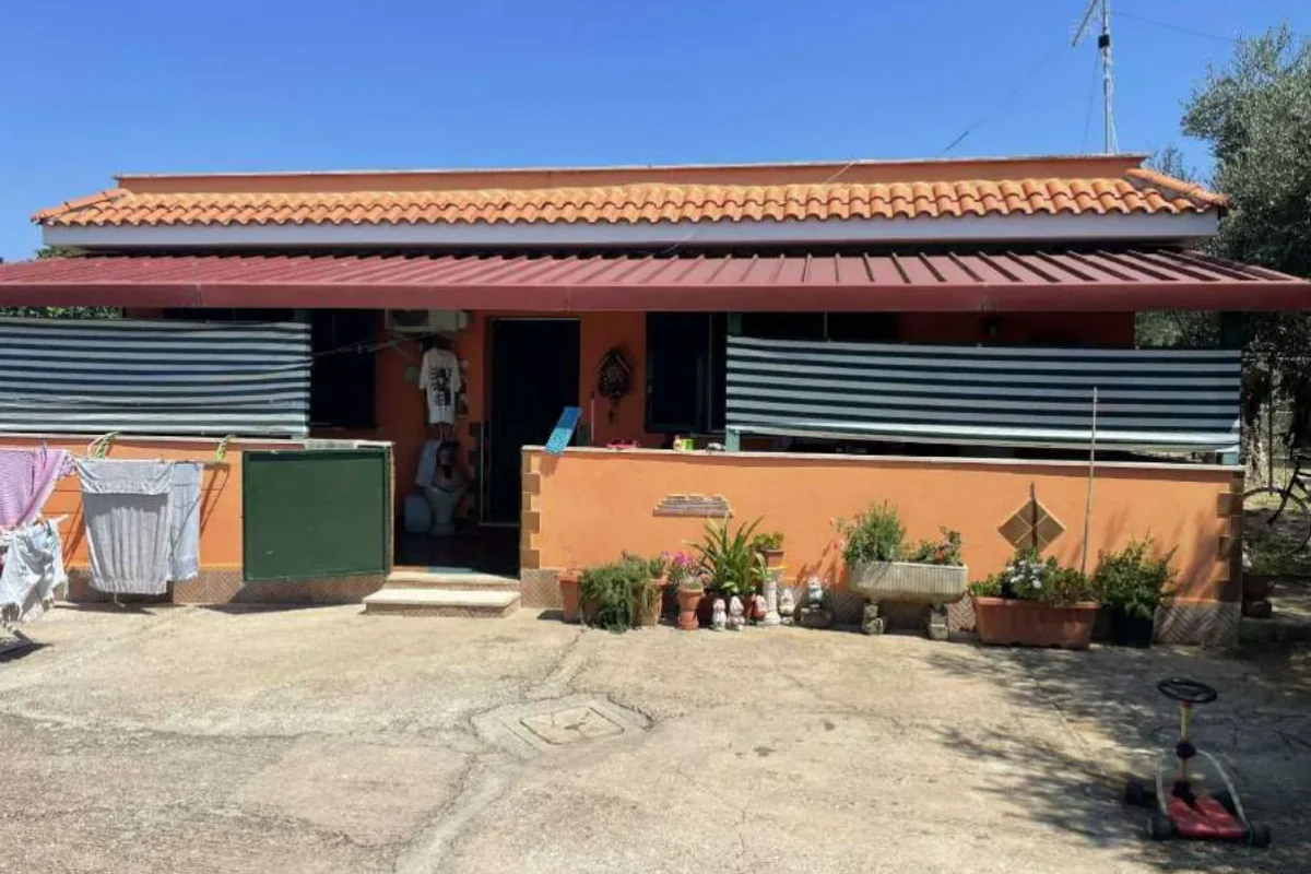 Casa indipendente a Cisterna di Latina (LT)