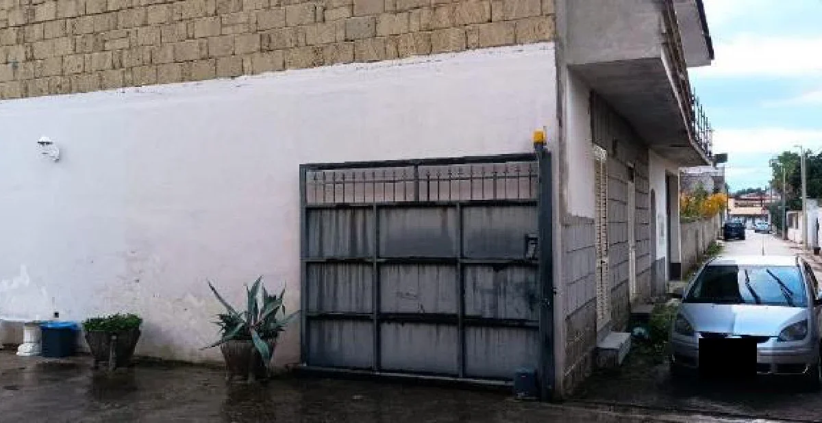 Villa 8 locali a Casapesenna (CE)