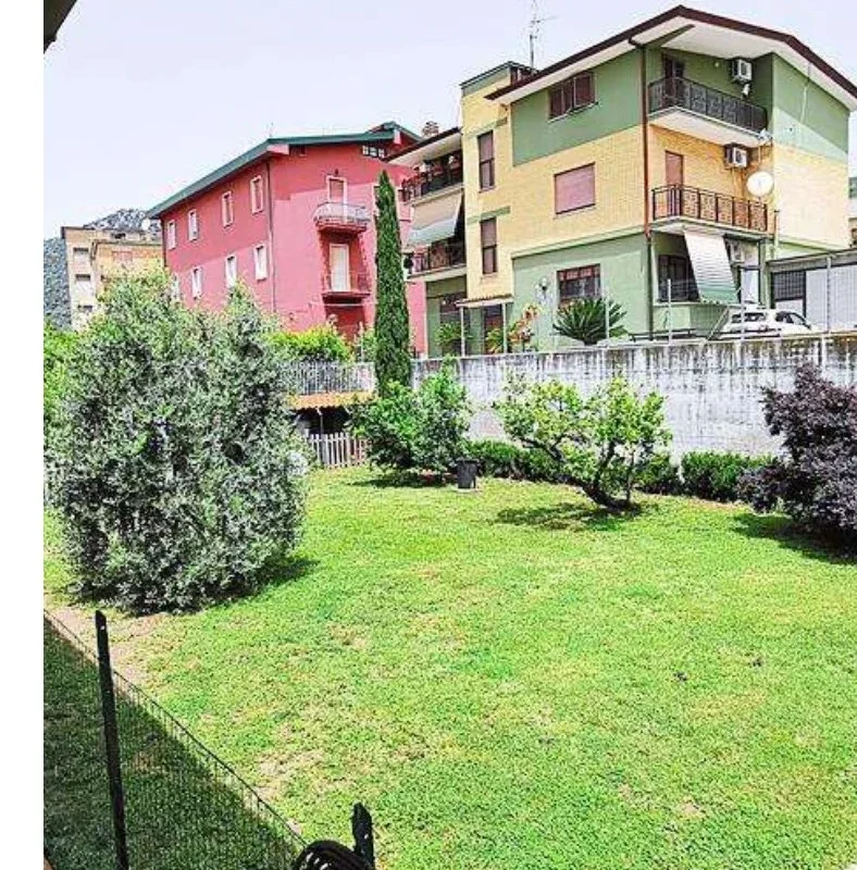 Usufrutto - Villa 8 locali a Sezze (LT)